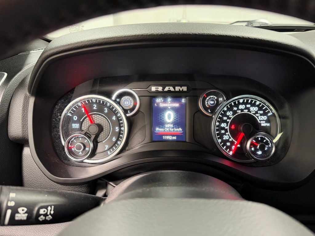 2023 RAM 1500 Big Horn Crew Cab 4x4 5'7' Box