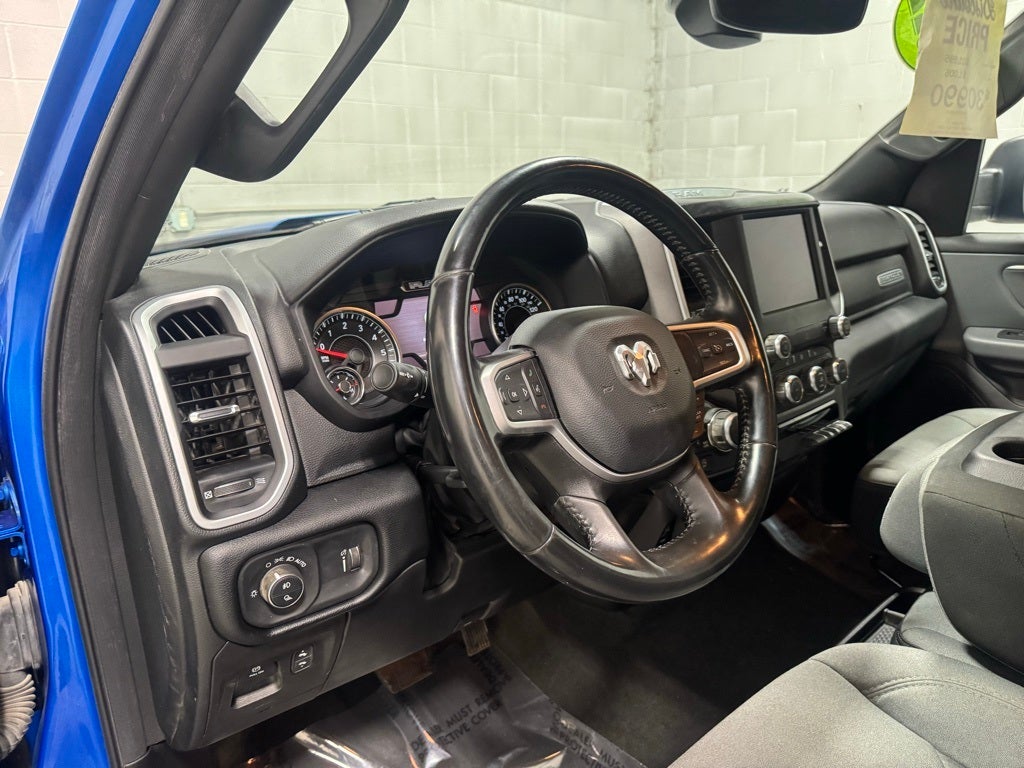 2022 RAM 1500 Big Horn Quad Cab 4x4 6'4' Box