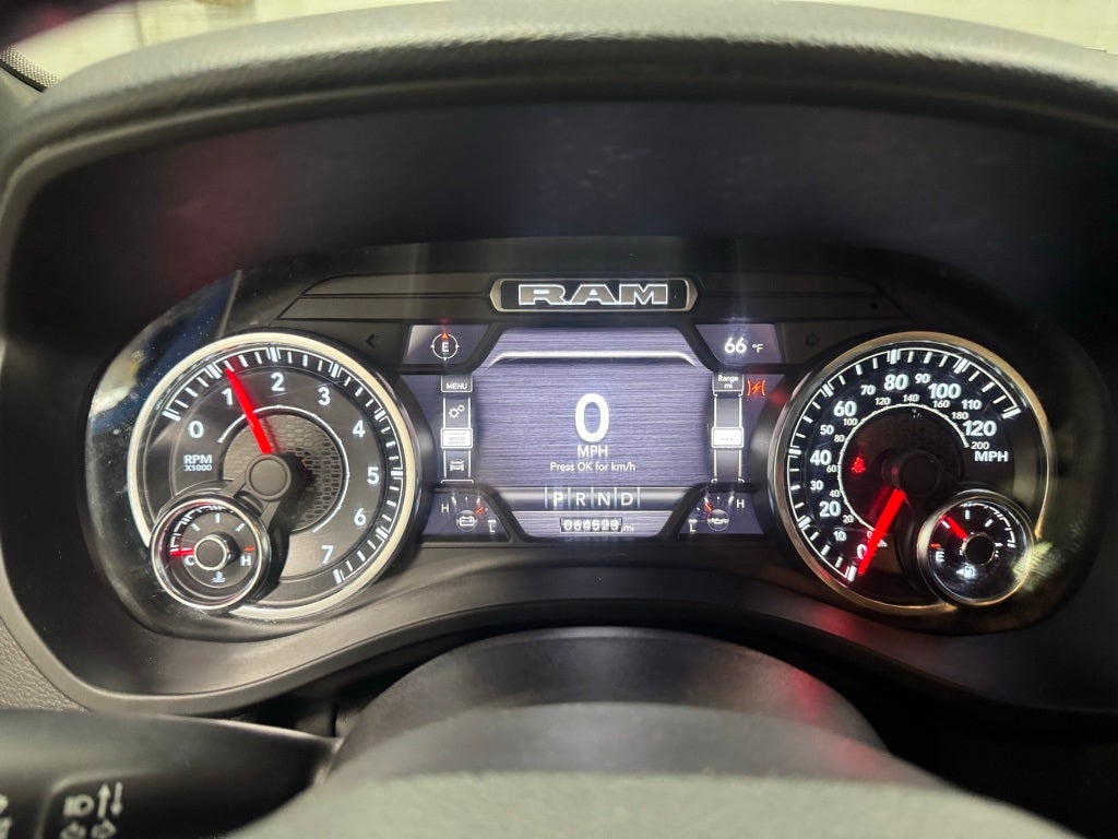 2022 RAM 1500 Big Horn Quad Cab 4x4 6'4' Box