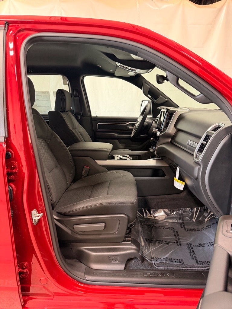 2027 RAM Ram 1500 RAM 1500 BIG HORN CREW CAB 4X4 5'7' BOX
