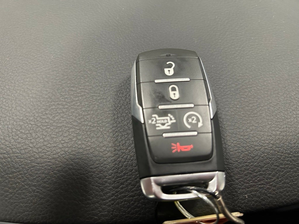 2025 RAM 1500 Big Horn Crew Cab 4x4 5'7' Box