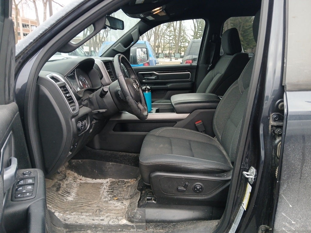 2019 RAM 1500 Big Horn/Lone Star Crew Cab 4x4 5'7' Box