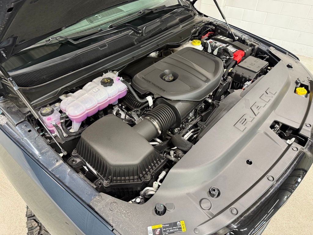 2026 RAM RAM 1500 RAM 1500 WARLOCK CREW CAB 4X4 5'7' BOX