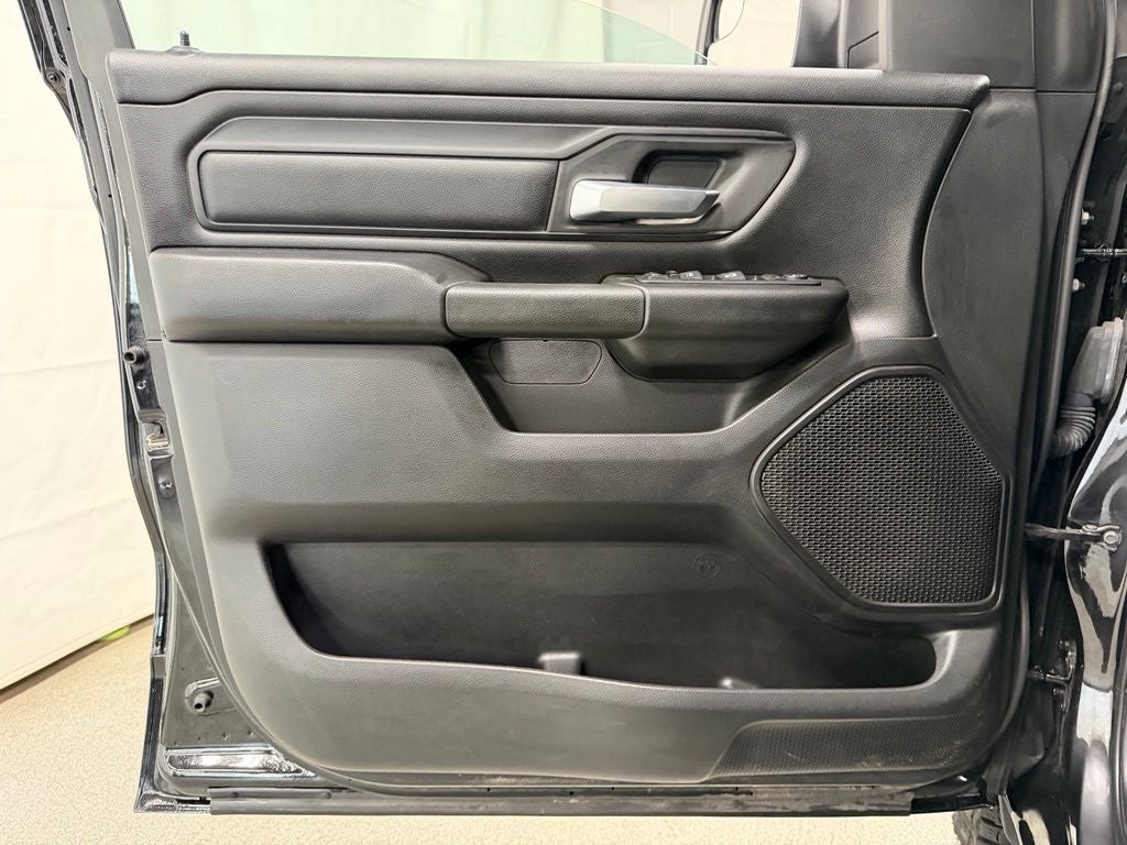 2024 RAM Ram 1500 Tradesman Crew Cab 4x4 5'7' Box