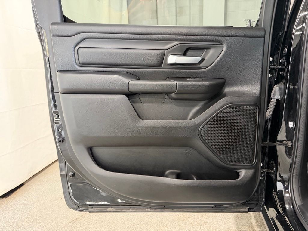 2024 RAM Ram 1500 Tradesman Crew Cab 4x4 5'7' Box