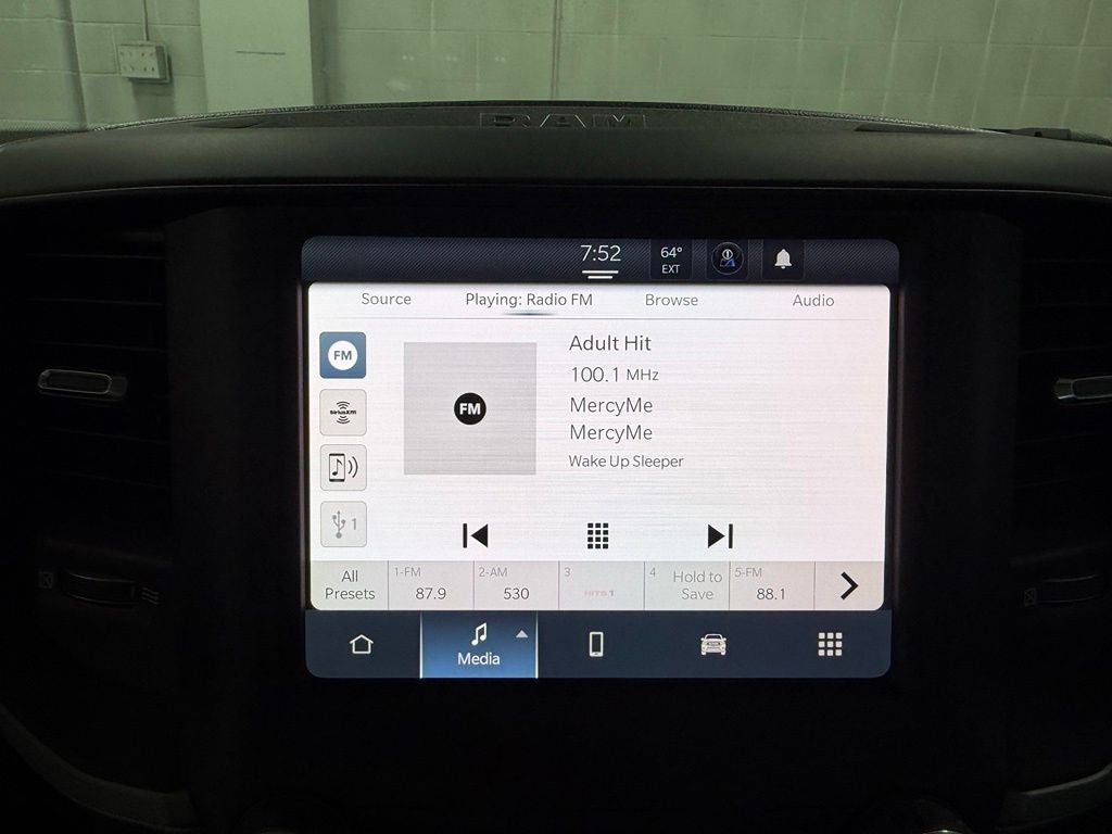 2024 RAM Ram 1500 Tradesman Crew Cab 4x4 5'7' Box