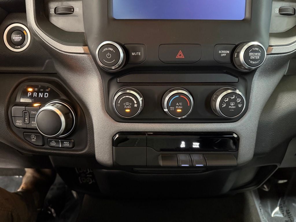 2024 RAM Ram 1500 Tradesman Crew Cab 4x4 5'7' Box