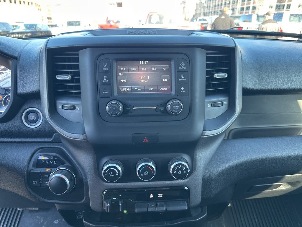 2019 RAM 1500 Tradesman Crew Cab 4x4 5'7' Box