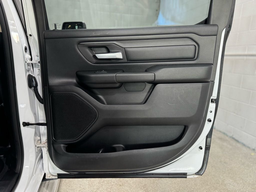 2019 RAM 1500 Tradesman Crew Cab 4x4 5'7' Box