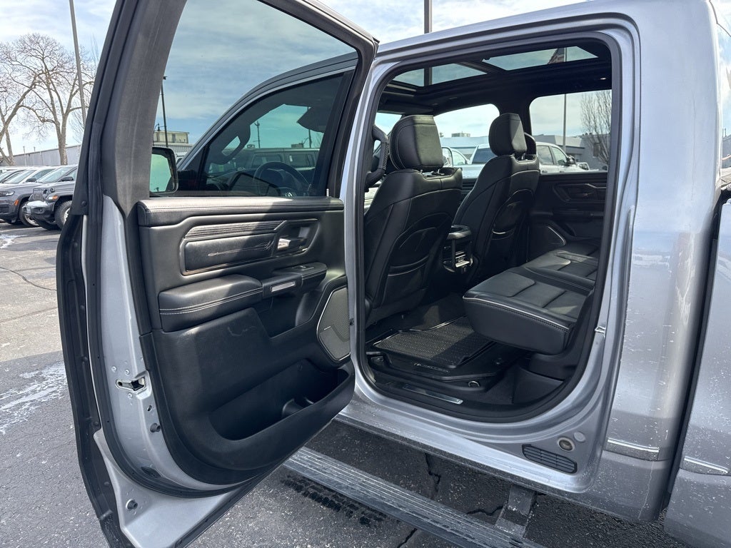 2019 RAM 1500 Limited Crew Cab 4x4 5'7' Box