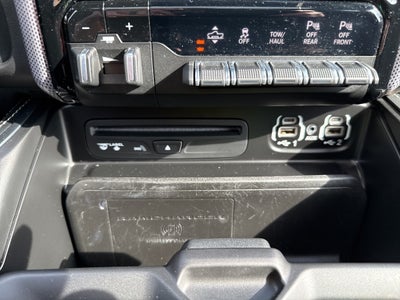 2019 RAM 1500 Limited Crew Cab 4x4 5'7' Box