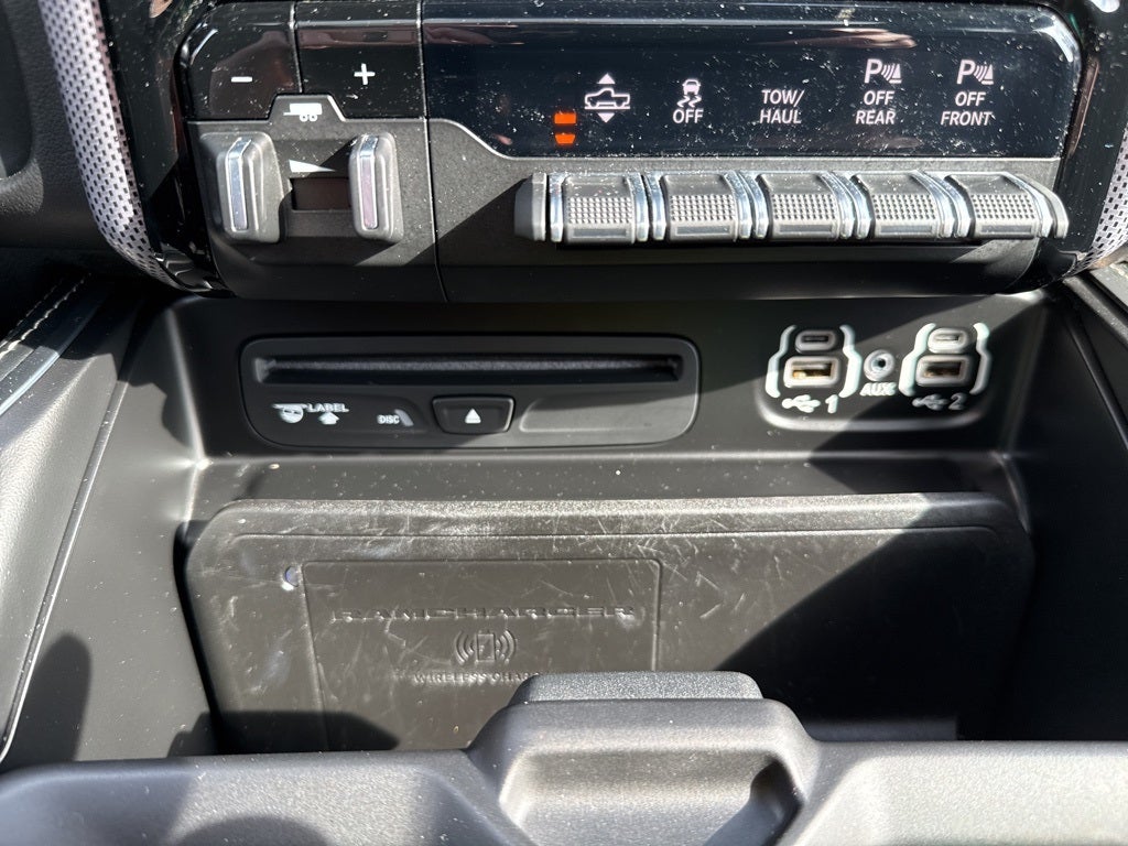 2019 RAM 1500 Limited Crew Cab 4x4 5'7' Box