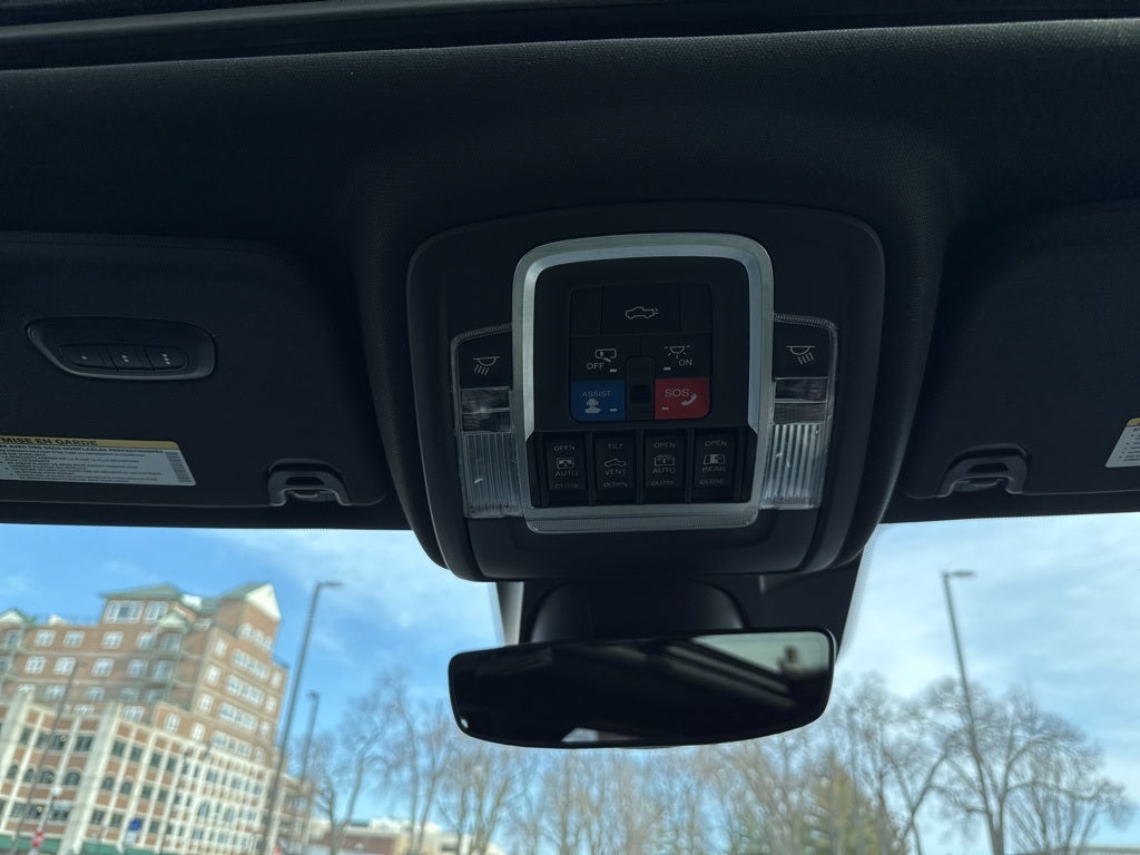 2019 RAM 1500 Limited Crew Cab 4x4 5'7' Box