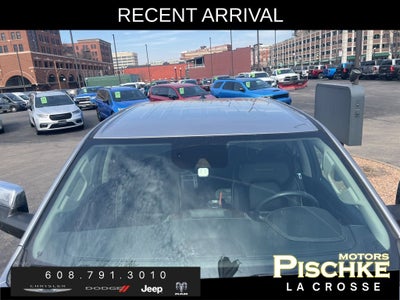 2022 RAM 1500 Laramie Crew Cab 4x4 5'7' Box