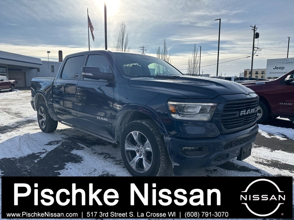 2022 RAM 1500 Laramie Crew Cab 4x4 5'7' Box