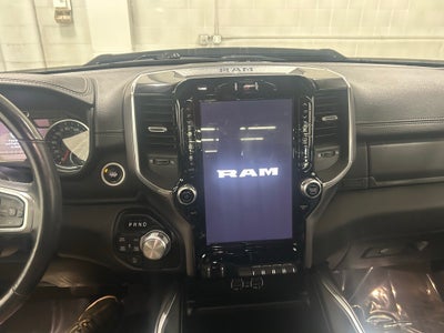 2022 RAM 1500 Laramie Crew Cab 4x4 5'7' Box