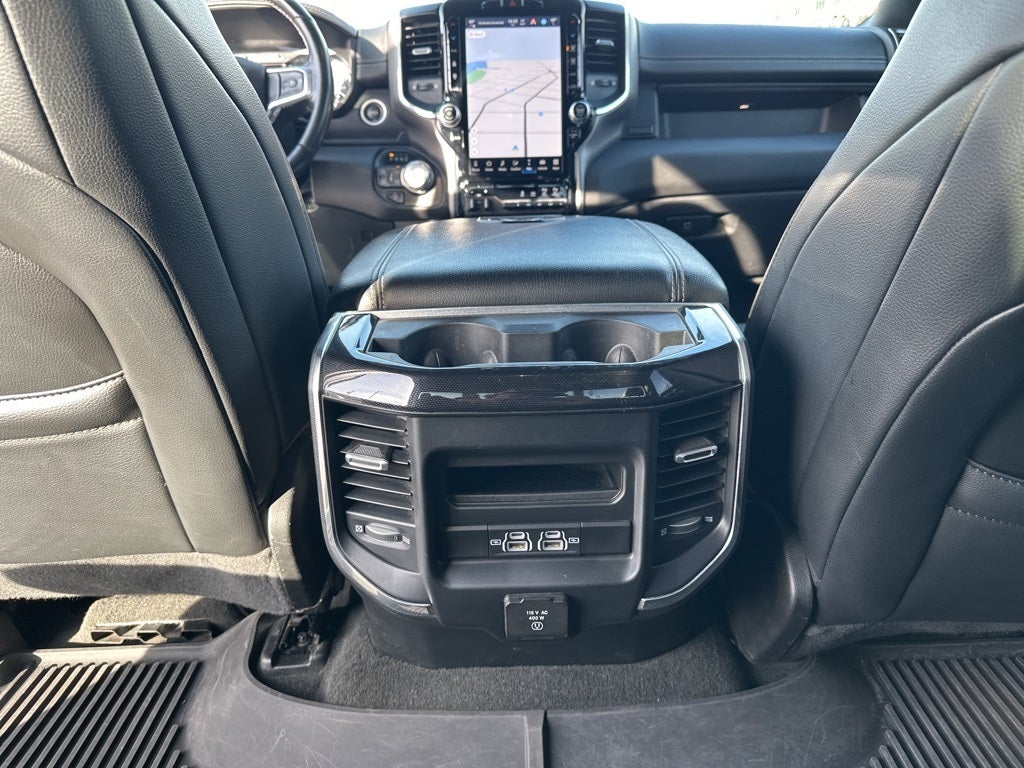 2022 RAM 1500 Laramie Crew Cab 4x4 5'7' Box