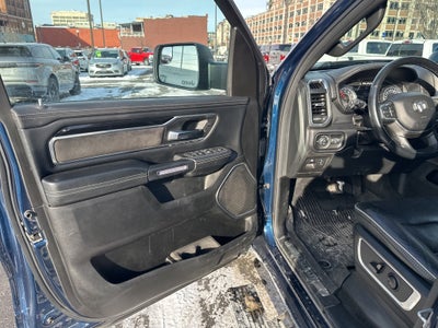 2022 RAM 1500 Laramie Crew Cab 4x4 5'7' Box