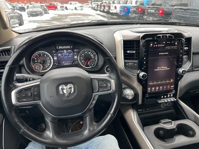 2019 RAM 1500 Laramie Crew Cab 4x4 6'4' Box