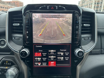 2019 RAM 1500 Laramie Crew Cab 4x4 6'4' Box