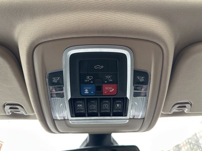 2019 RAM 1500 Laramie Crew Cab 4x4 6'4' Box