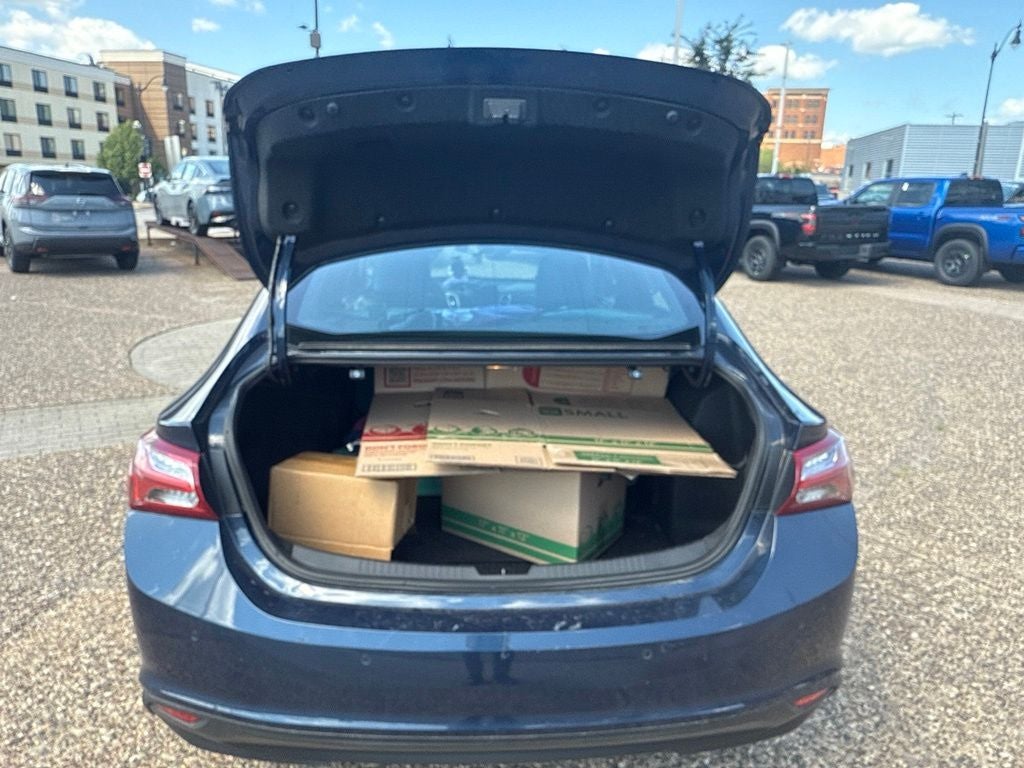 2022 Chevrolet Malibu FWD LT