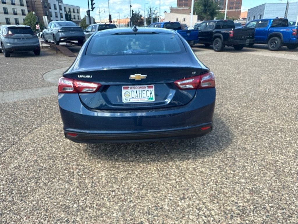 2022 Chevrolet Malibu FWD LT