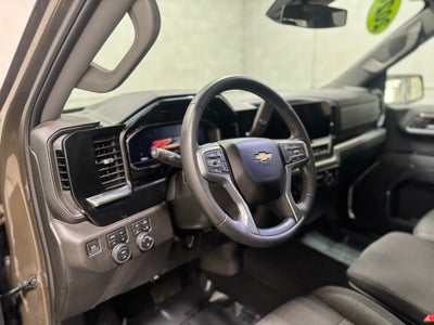 2024 Chevrolet Silverado 1500 4WD Crew Cab Short Bed LT