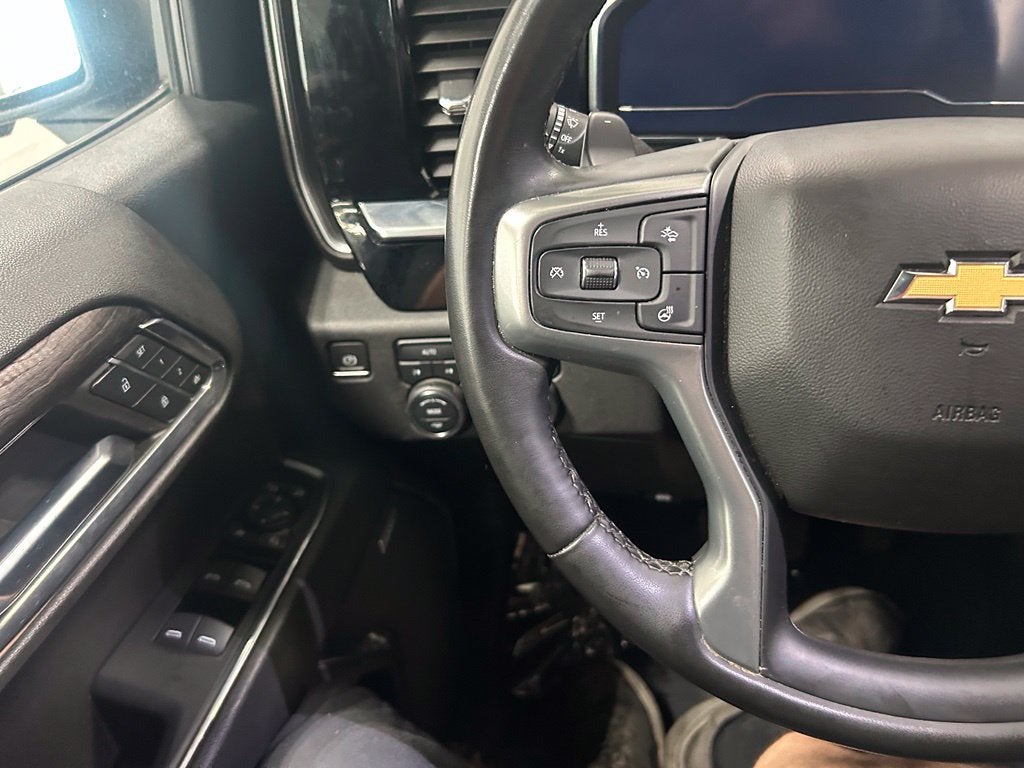 2023 Chevrolet Silverado 1500 4WD Crew Cab Short Bed LTZ