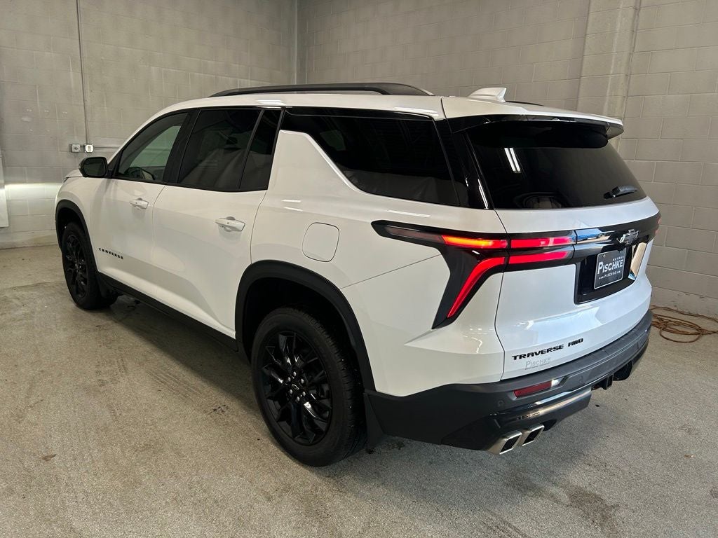 2024 Chevrolet Traverse LT