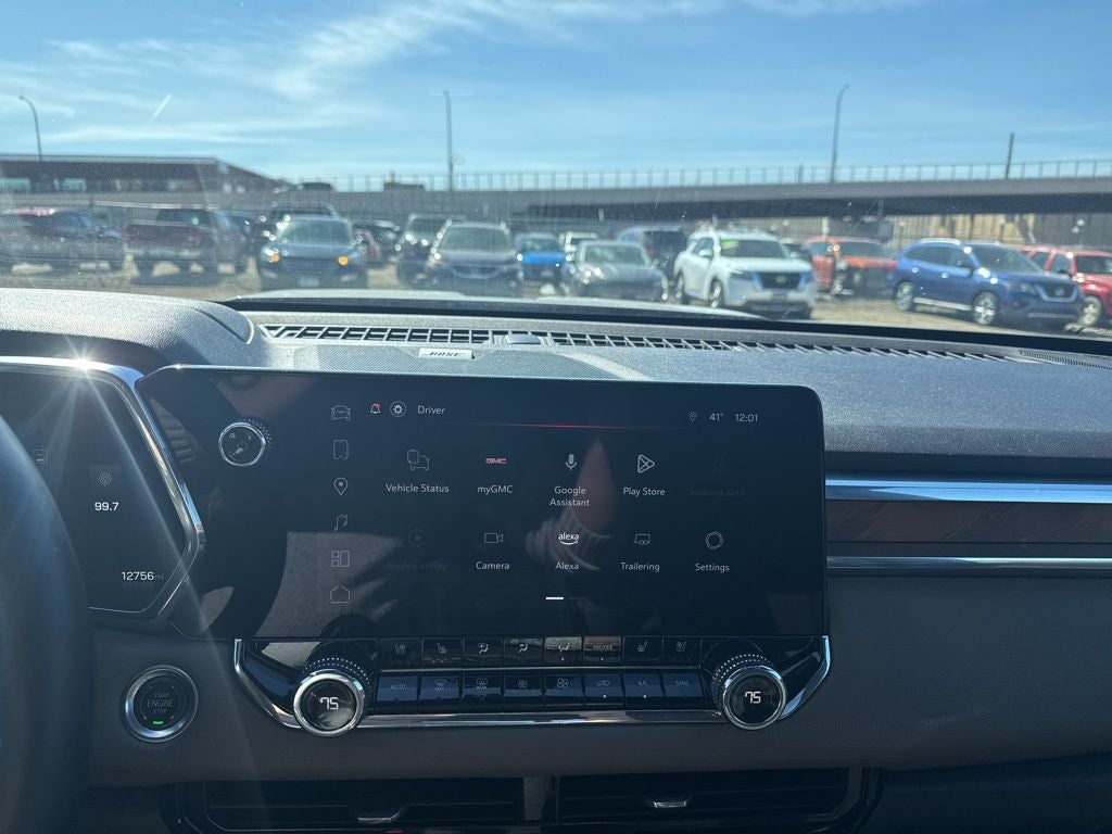 2025 GMC Canyon 4WD Denali