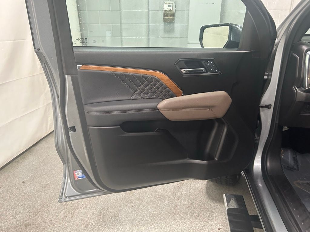 2025 GMC Canyon 4WD Denali