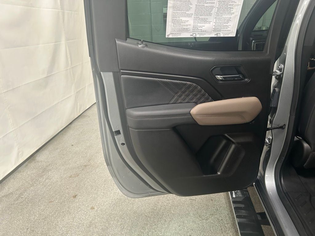 2025 GMC Canyon 4WD Denali