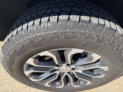 2025 GMC Canyon 4WD Denali