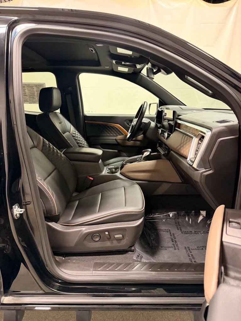 2024 GMC Canyon Denali