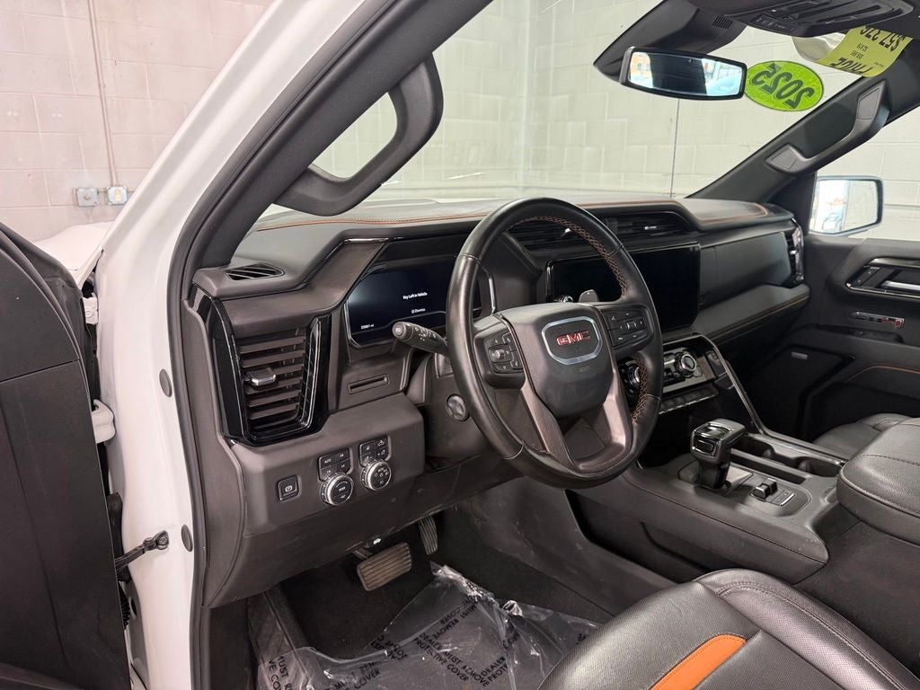 2025 GMC Sierra 1500 4WD Crew Cab Short Box AT4