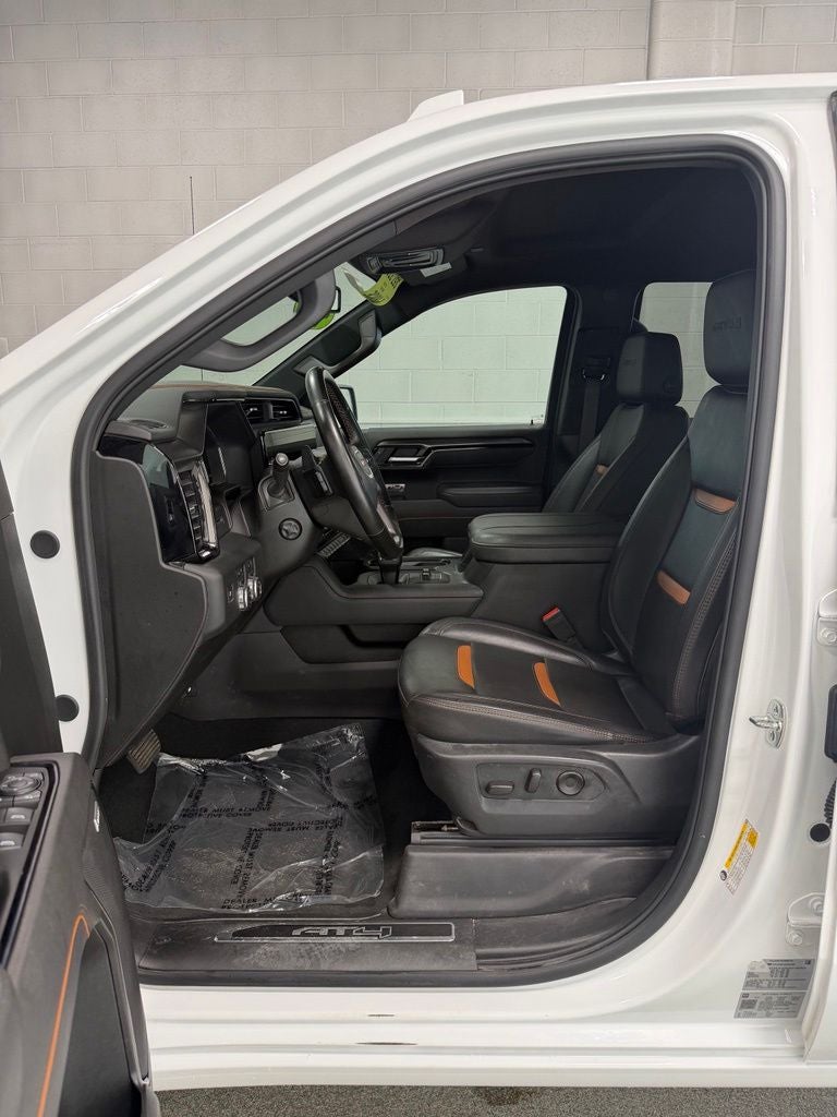 2025 GMC Sierra 1500 4WD Crew Cab Short Box AT4