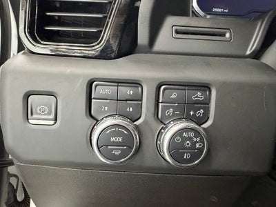 2025 GMC Sierra 1500 4WD Crew Cab Short Box AT4