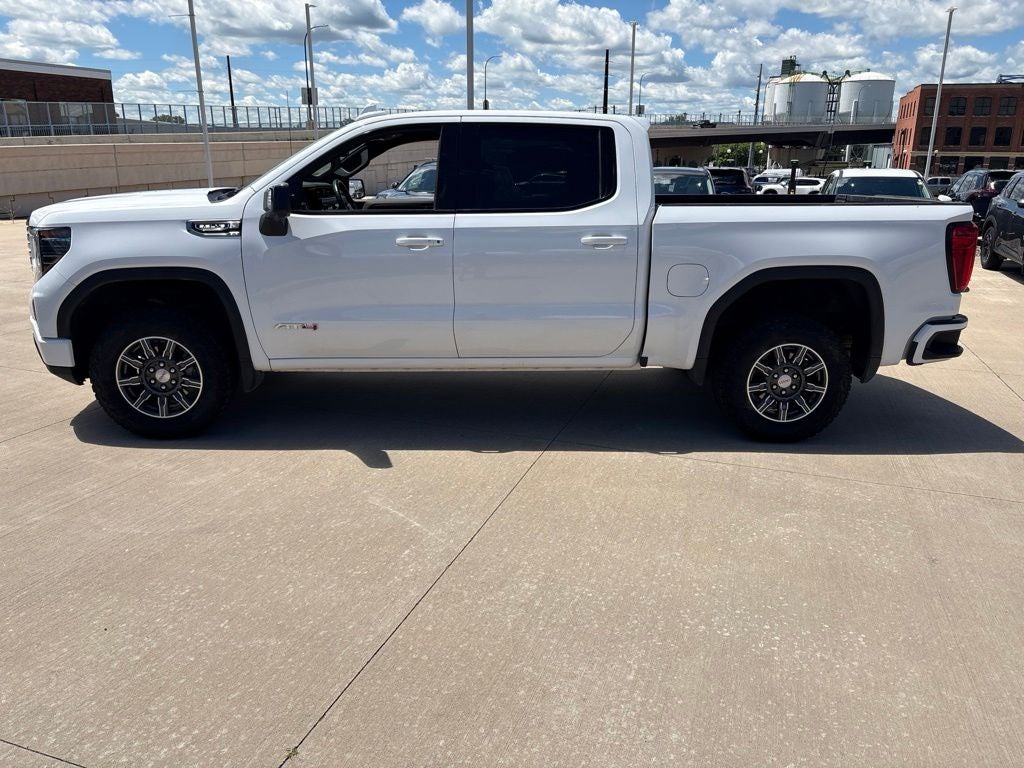 2025 GMC Sierra 1500 4WD Crew Cab Short Box AT4