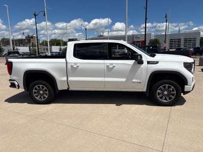 2025 GMC Sierra 1500 4WD Crew Cab Short Box AT4