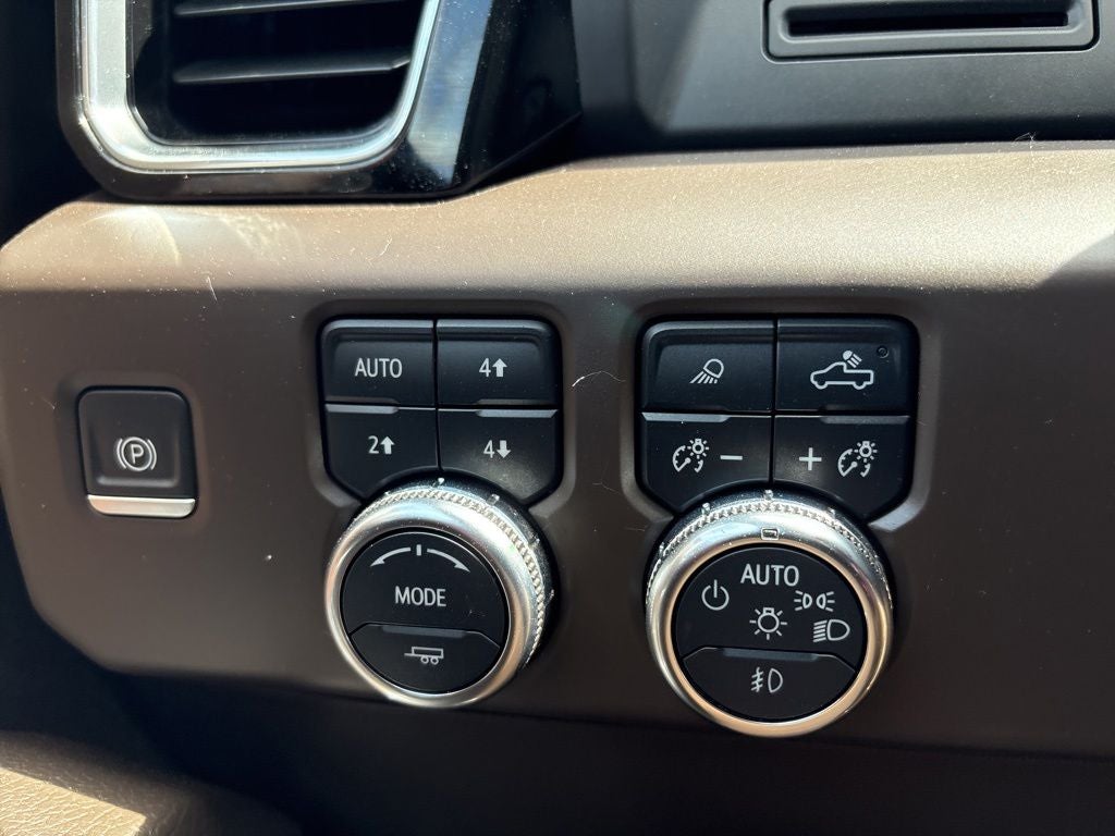 2022 GMC Sierra 1500 4WD Crew Cab Short Box Denali