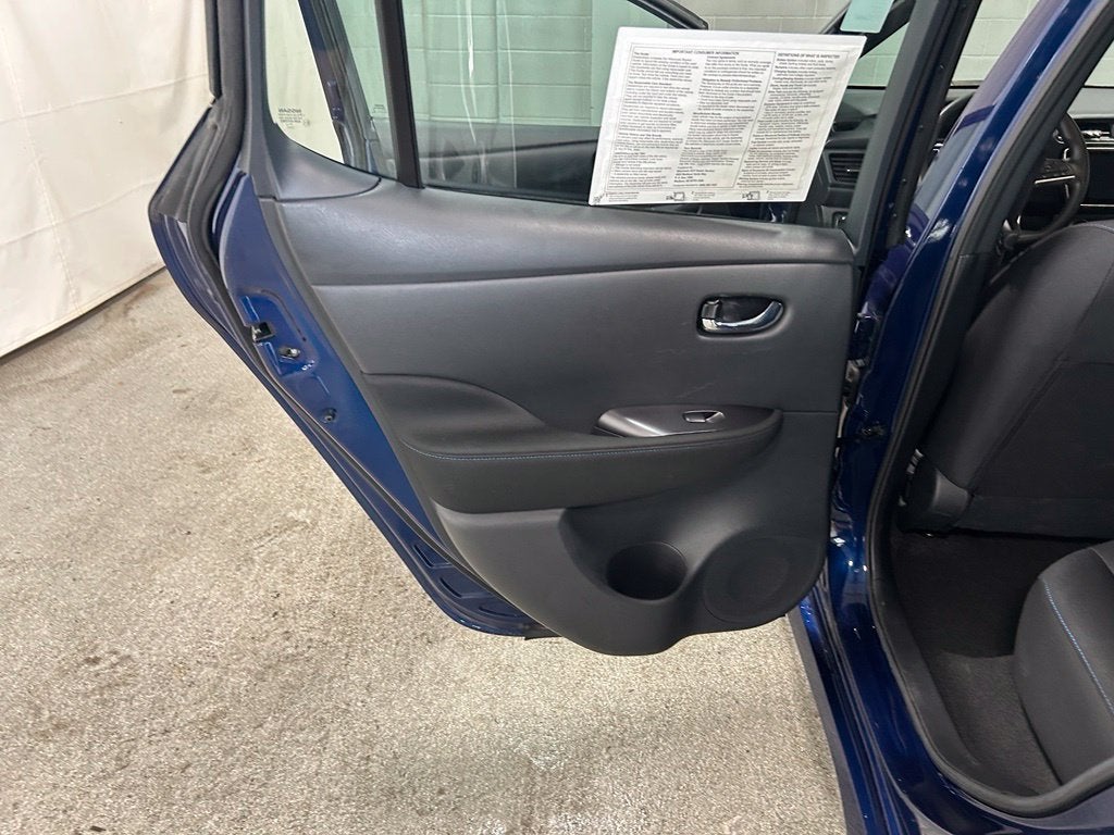 2025 Nissan LEAF S