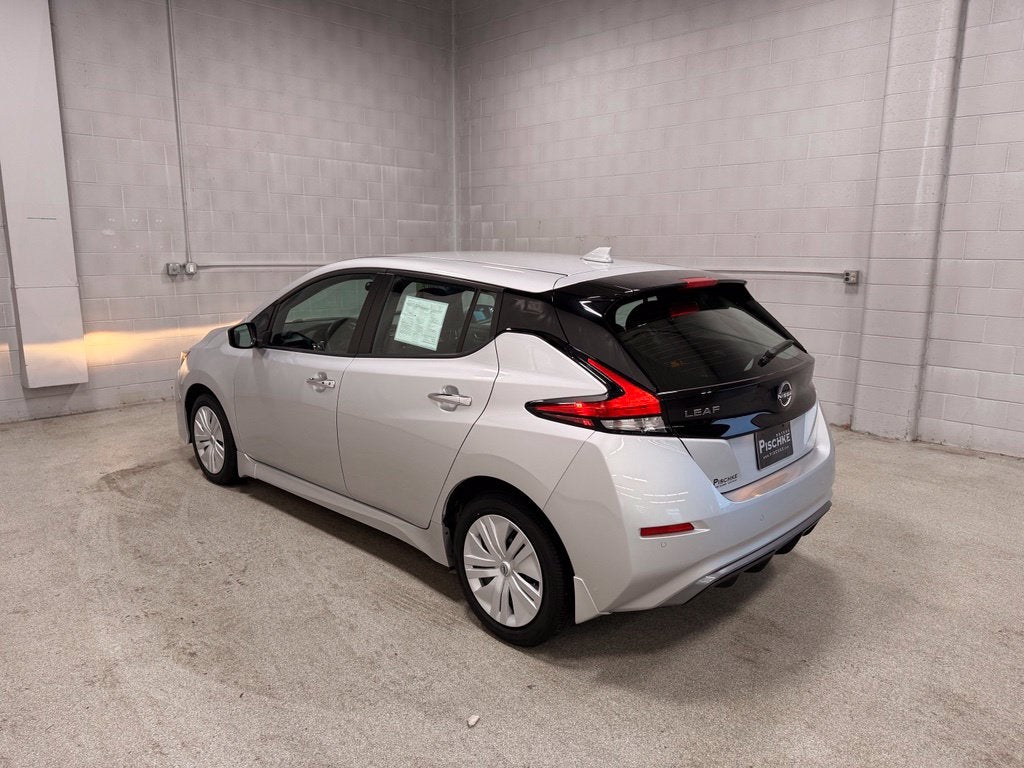 2025 Nissan LEAF S