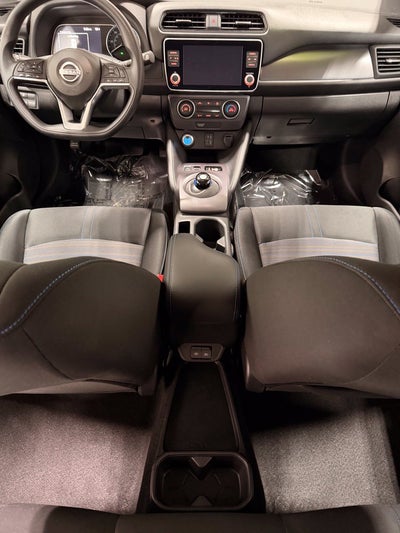 2025 Nissan LEAF S