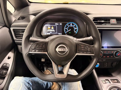 2025 Nissan LEAF S