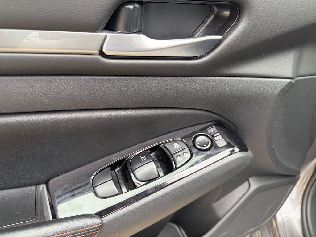 2025 Nissan Altima SR FWD