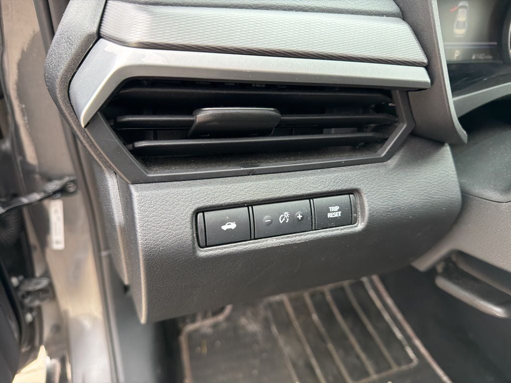 2025 Nissan Altima SR FWD