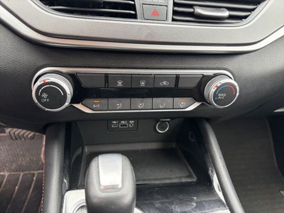 2025 Nissan Altima SR FWD