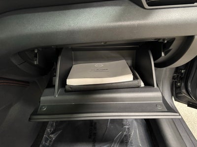 2025 Nissan Altima SR FWD