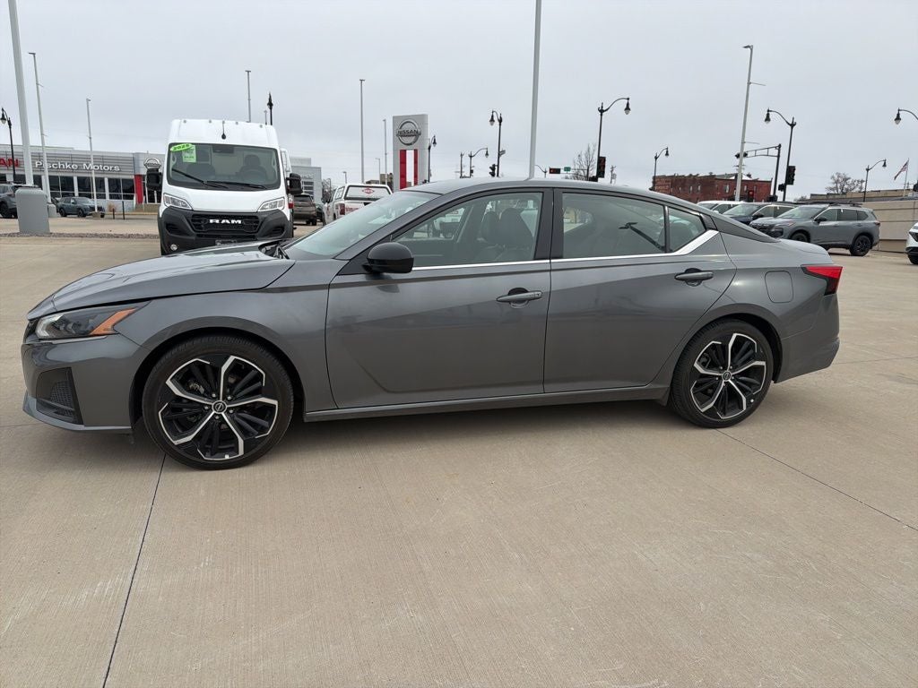 2025 Nissan Altima SR FWD